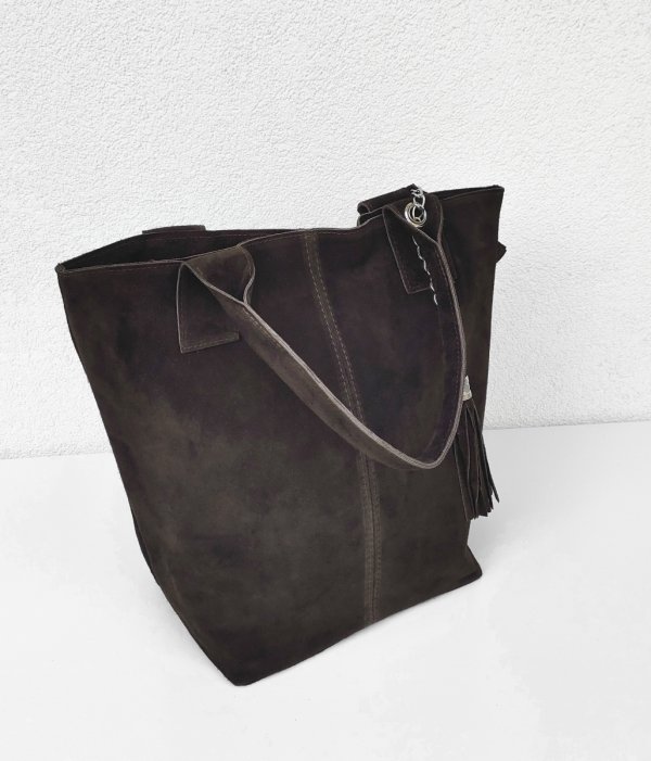 Czekoladowa zamszowa torebka croco