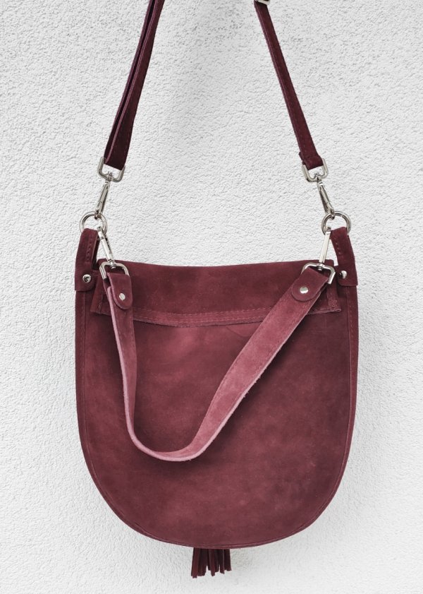 Zamszowa bordowa listonoszka torebka z frędzlem