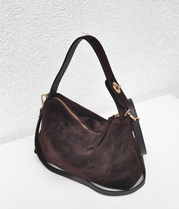 Zamszowy czekoladowy kuferek Vera Pelle Laura Biaggi