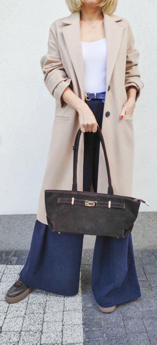 Modna torebka na długich uchwytach czekoladowa