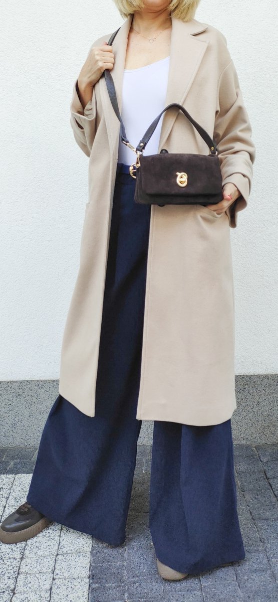 Mini zamszowa czekoladowa listonoszka Vera Pelle