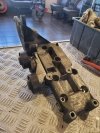 Łapa napinacz 8642196 Volvo S80  2.4 D5