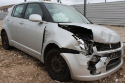 Szyba drzwi przód prawa Suzuki Swift 2007 1.3DDiS Z13DT Hatchback 5-drzwi