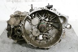 SKRZYNIA BIEGÓW VOLVO V40 VW 99 1.9 B4194T