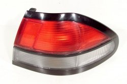 Lampa tył prawa Mazda 626 GF 1998 5D