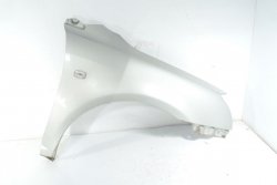_Błotnik przód prawy Toyota Avensis T25 2003-2006 (Kod lakieru: 1C0)