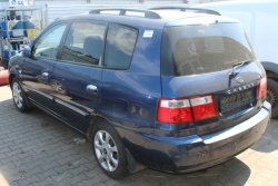 Lampa lewa z karoserii Kia Carens II FJ Minivan