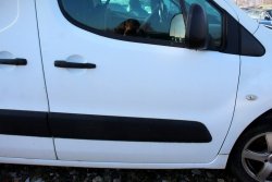 Drzwi przód prawe Citroen Berlingo ii 2008 (kod lakieru: EWP)
