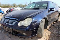Błotnik przód lewy Mercedes C-klasa W203 2003 Sportcoupe 