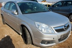 Zwrotnica przód prawa Opel Vectra C 2005 Lift 1.8i 16V  Sedan