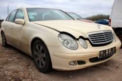 Zamek drzwi przód prawy Mercedes E-klasa W211 2002 Sedan 