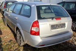 _Klapa szyba Tył Chevrolet Lacetti J200 2006 1.6i Kombi (goła klapa bez osprzętu)