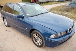 _Błotnik przód prawy BMW 5 E39 2002 Kombi (Kod lakieru: TOPASBLAU METALLIC (364))