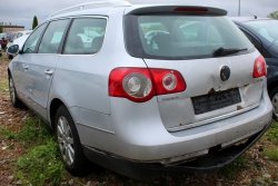 Szyba karoseryjna lewa VW Passat B6 2005 2.0TDI BKP Kombi