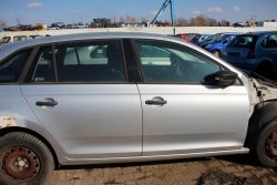 Szyba drzwi tył prawa Skoda Rapid 2016 1.6TDI CXMA Spaceback