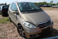 Zwrotnica przód prawa Mercedes A-Klasa W169 2005 2.0CDI 640941 Hatchback 3-drzwi