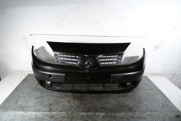 Zderzak przód Renault Grand Scenic 2005 Minivan (Kod lakieru: NV676)