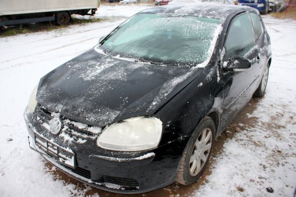 Klapa bagażnika tył VW Golf V 1K Hatchback 3-drzwi (A1A1)