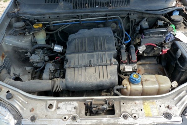 Fiat Albea 2006 1.4i Sedan [B/]