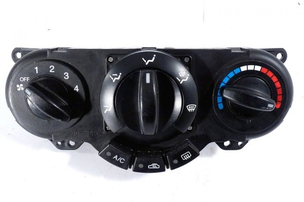 _Panel sterowania klimatyzacji Chevrolet Lacetti J200 2007 Hatchback 3-drzwi