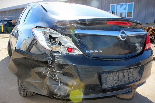 Lampka oświetlenia kabiny Opel Insignia A 2010 Liftback 