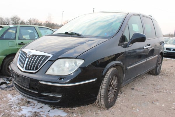 Zderzak przód Lancia Phedra 2010 Van 