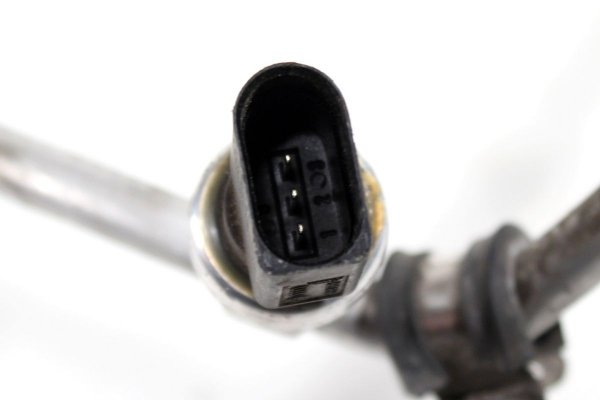 Przewód klimatyzacji VW Passat B6 2005-2010 2.0TDI