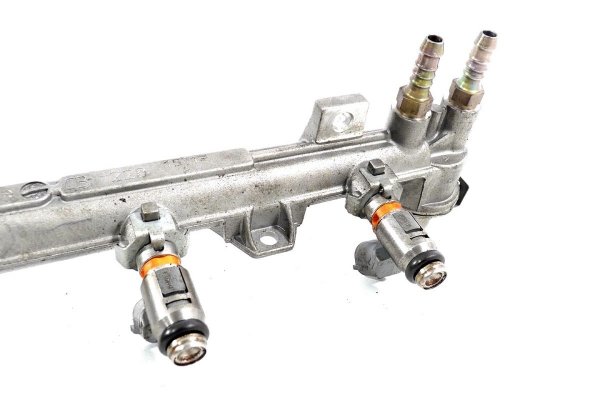 Listwa wtryskowa VW Bora 1J 1998-2008 1.4i 16V