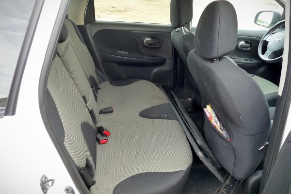 _Błotnik przód prawy Nissan Note E11 LIFT 2011 (2009-2012) Hatchback 5-drzwi (kod lakieru: 326) 