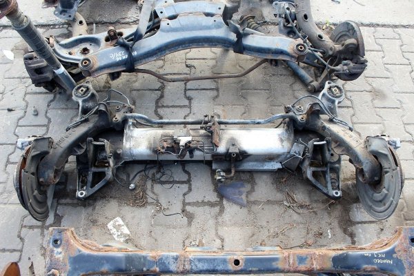 Belka ława sanki wózek zawieszenia tył Citroen C5 2004-2008 2.0i