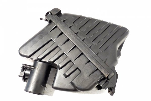 Obudowa filtra powietrza Toyota Yaris I Lift 2003-2005 Hatchback 5-drzwi