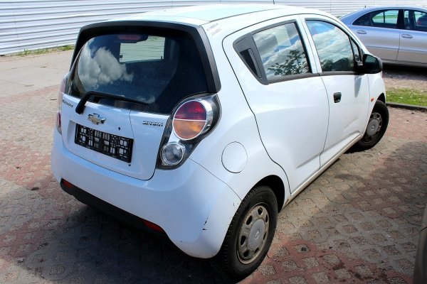 Podszybie Chevrolet Spark M300 2011 1.0i B10D1 Hatchback 5-drzwi 