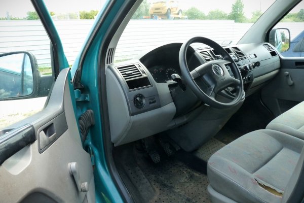 Amortyzator przód prawy VW Transporter T5 2005 2.5TDI AXD Bus