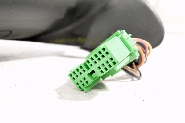 Lusterko prawe Volvo V70 2003 Kombi (Kod lakieru: 42600 (Silver Metallic))