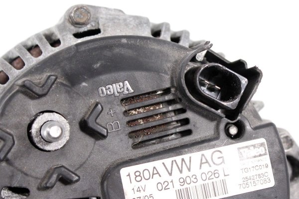 _Alternator VW Passat B6 2005-2010 1.9TDI, 2.0FSI, 2.0TDI (180A)