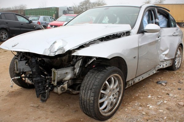 Lampa w klapę tył prawa  BMW 3 E90 2005 Sedan