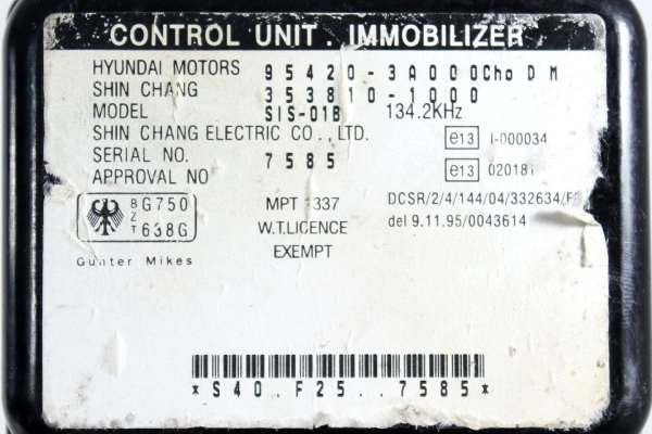Komputer silnika stacyjka immo Hyundai Trajet FO 1999-2008 2.0 16V