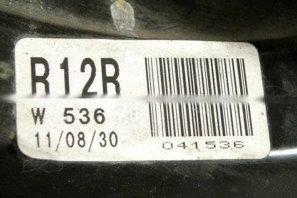 Zwrotnica piasta tył prawa Lexus CT 200h 2010-2014 1.8