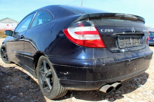 _Atrapa grill Mercedes C-klasa W203 2003 Sportcoupe 