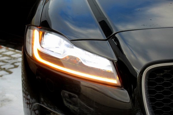_Błotnik przód lewy Jaguar XF X260 2016 Sedan (kod lakieru: Ultimate Black)