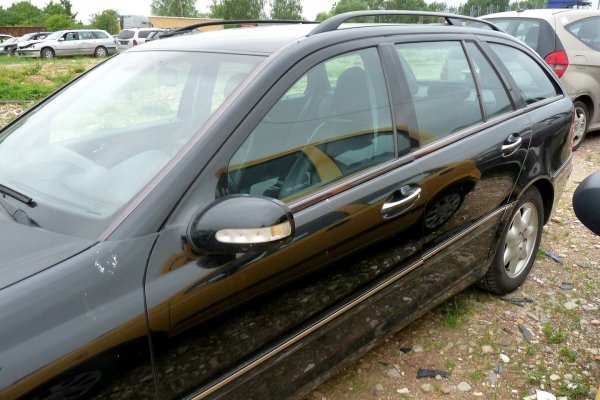 Drzwi tył lewe Mercedes C-Klasa W203 2002 Kombi (Kod lakieru: 040)