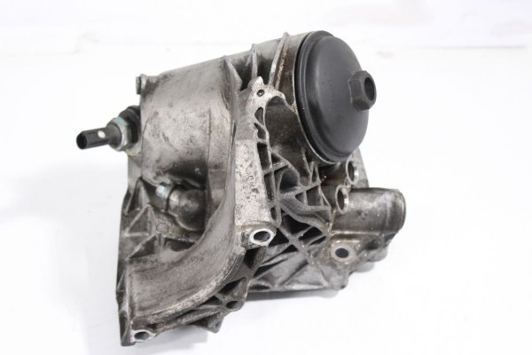 _Podstawa obudowa filtra oleju VW Phaeton GP3 2010-2014 4.2 V8
