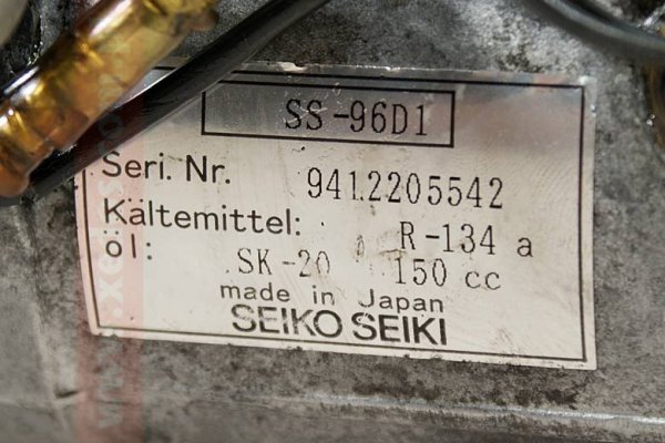 POMPA SPRĘŻARKA KLIMATYZACJI BMW 318 96 E36 1.8