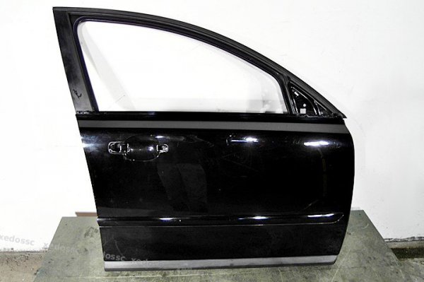 DRZWI PRZEDNIE PRAWE VOLVO S40 II 04 - 11 FV