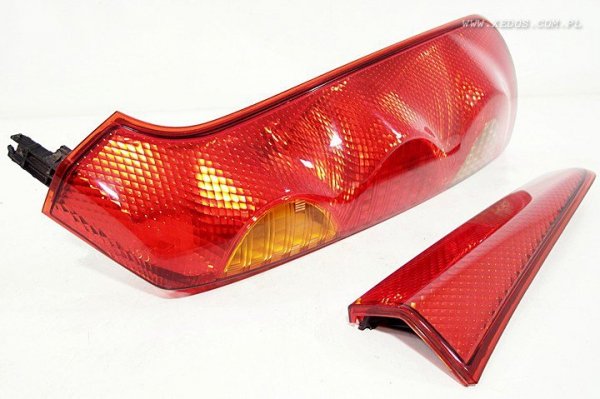 LAMPA TYLNA TYŁ PRAWA NISSAN NOTE 07 MPV XEDOS FV