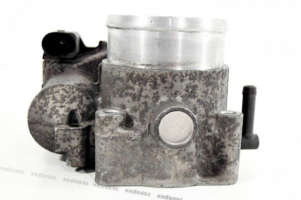 PRZEPUSTNICA AUDI A3 01 1.8 T 16V AUM 06A133062C