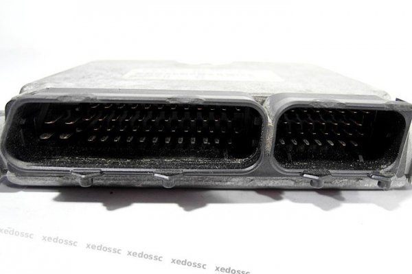 KOMPUTER SILNIKA AUDI A3 8L1 98 1.8 06A906018BM
