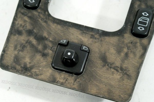 PANEL SZYB LUSTEREK MERCEDES E-KLASA W210 98