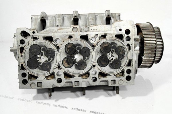 GŁOWICA WAŁEK LEWA AUDI A4 B5 98 2.5 TDI AFB 059103373D