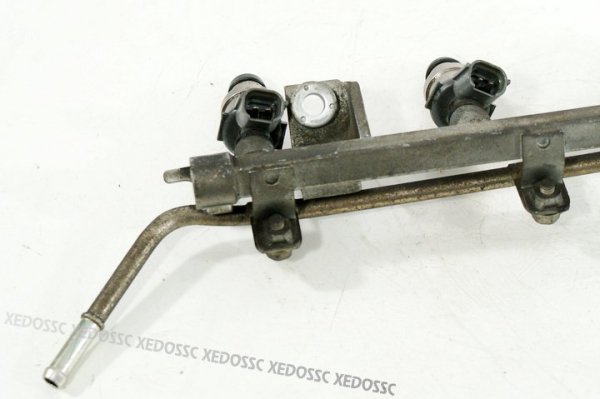 LISTWA WTRYSKOWA DAIHATSU GRAN MOVE G3 98 1.5 16V